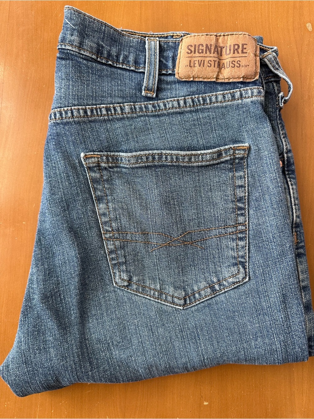 Signature by Levi Strauss Men’s Blue Relaxed Jeans